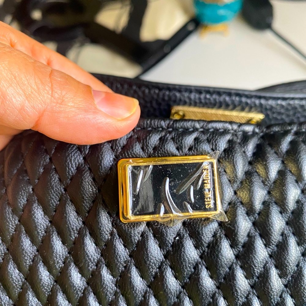 Black leather women purse